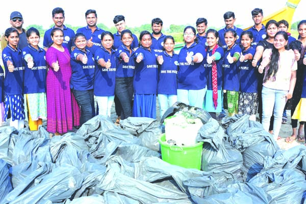 సేవ్‌ ద పీపుల్‌ ఆధ్వర్యాన బీచ్‌ క్లీనింగ్‌